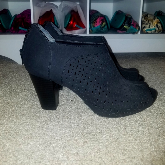 EUC Giani Bernini Open Toe Heels - Picture 2 of 7